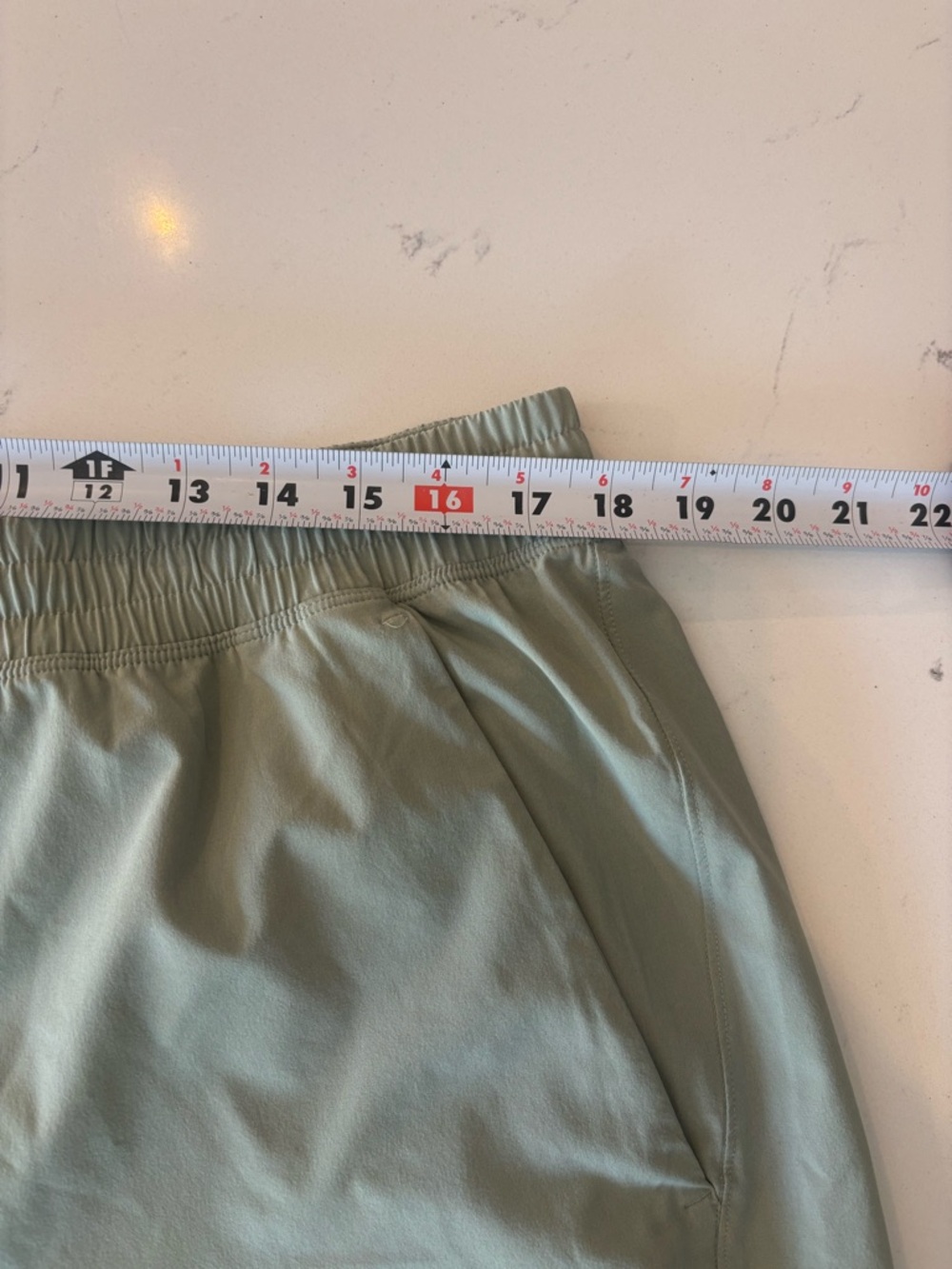 Lululemon Pace Breaker Green Grey Men’s Running Training Athletic liner - Picture 2 of 6
